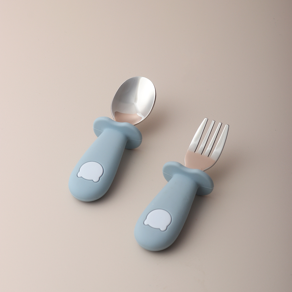 Baby Food Feeder - ベビーパンダ型シリコンスプーンとフォーク ステンレス製ベビー用食器スプーン