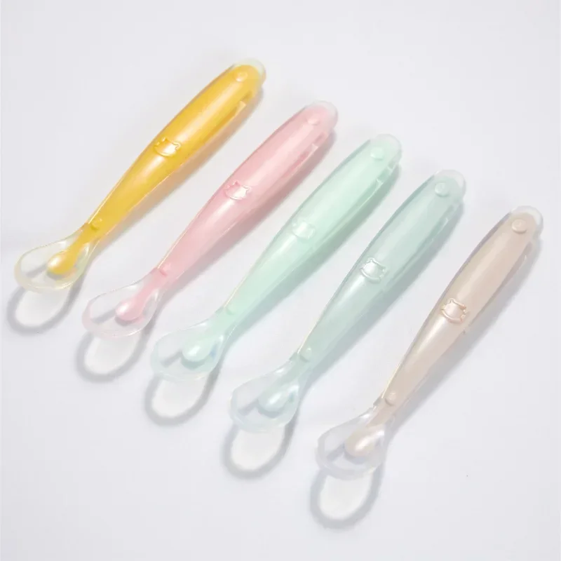Baby Food Product - ソフトシリコンベビースプーン幼児補完食給餌トレーニングスプーン幼児用ソフトチップスプーン子供用食器