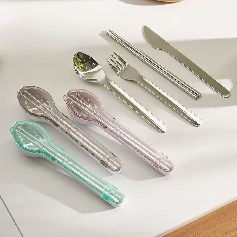ポータブルカトラリーセット 収納ボックス付き キャンプ 旅行 - Weaning Spoon Set のレビューと価格